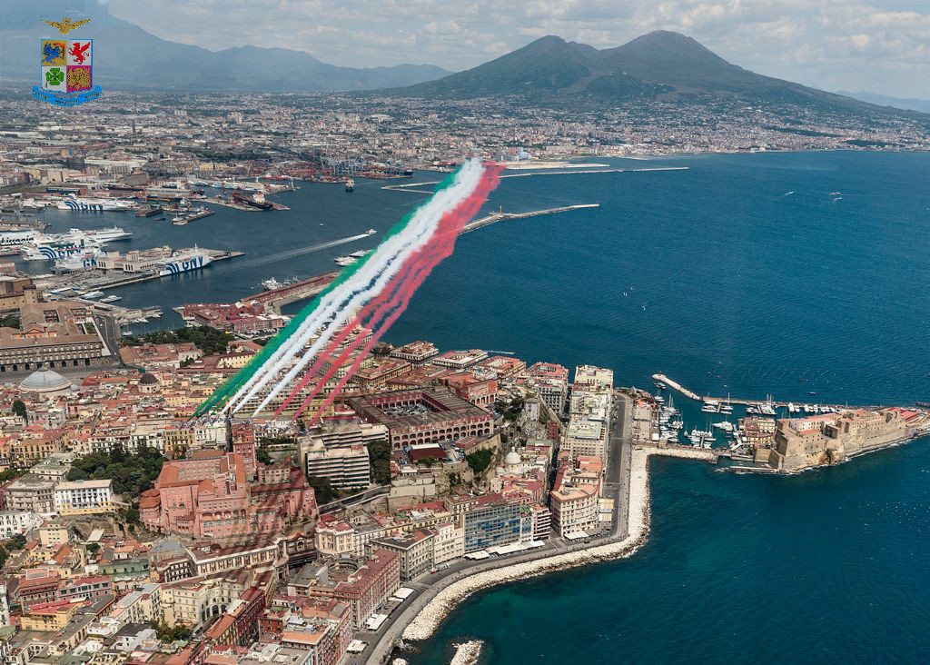 Verso il 2 giugno: Giro d'Italia delle Frecce Tricolori - Storia delle Frecce  Tricolori