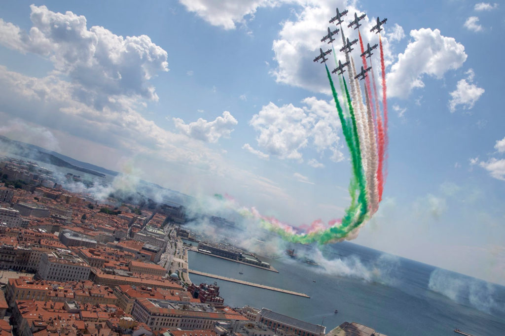 Frecce Tricolori, 'Giro d'Italia' in occasione 2 giugno: sorvolo anche su  Ferrara – Telestense